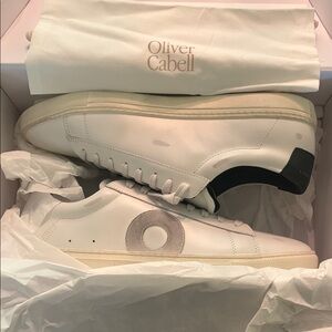 Oliver Cabell White Sneakers Minimalist Design